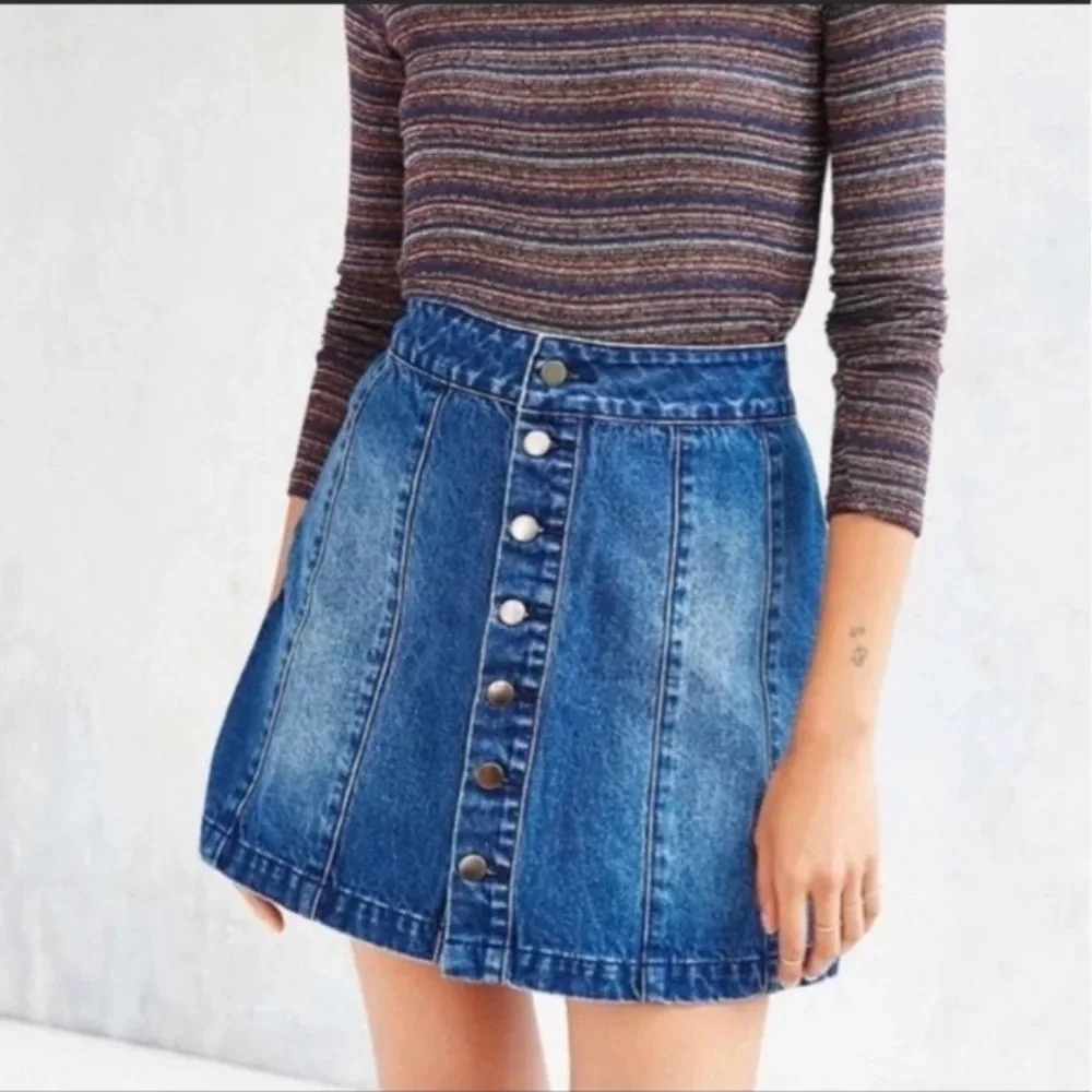 BDG A-line Button Front Mini Skirt Color Blue Size 4